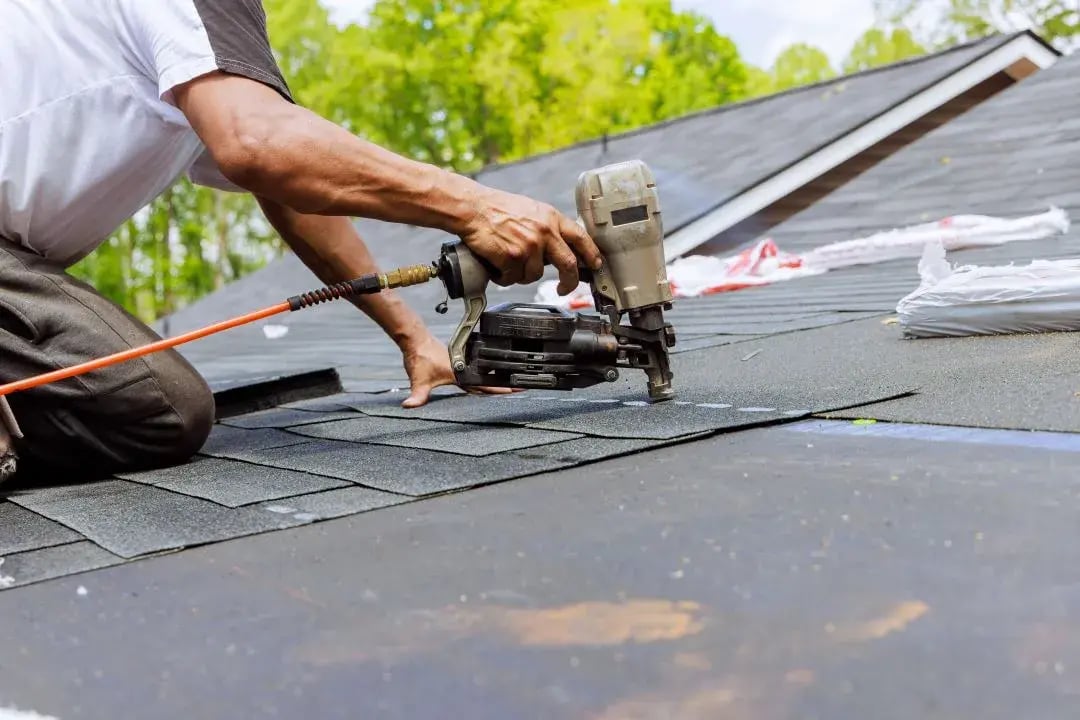 Installing asphalt shingles for michigan roofs